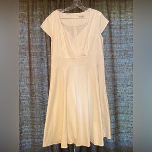 Bbonfinedress 2XL. NWOT, never worn